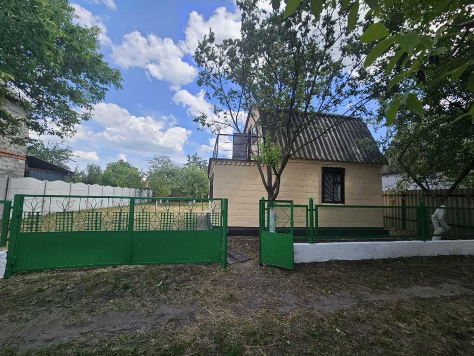 Продам дачу, будинок біля озера