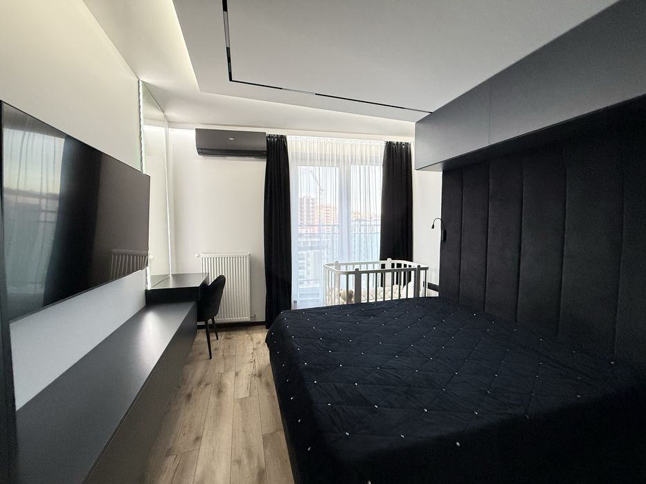 Продам найкращу квартиру в Липках з видом на озеро!