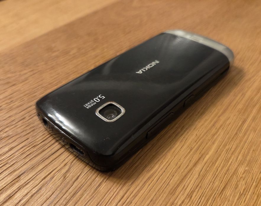 Nokia C5-03 uszkodzona + ładowarka