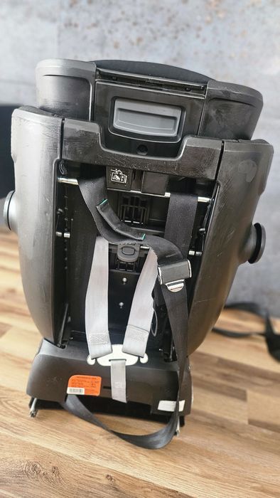 Britax Römer Advansafix i-Size