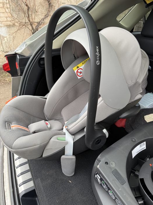 Автокрісло Cybex Cloud T i-Size + кріплення Base T Isofix