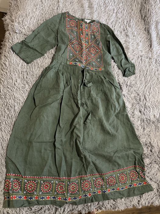Вишиванка, вишита сукня