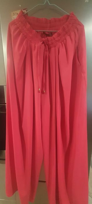 Дуже гарна брюки - юбка. На високий зріст, бедра 130 см. Брюки, юбка.