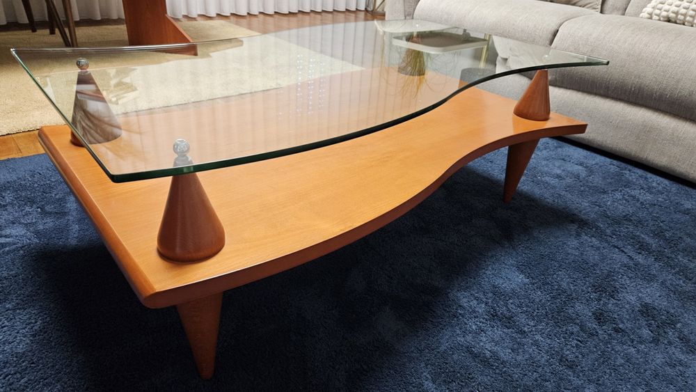 Mesa de Centro em  Madeira Cerejeira Maciça e Vidro