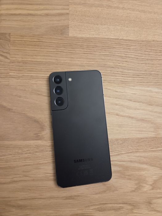 Sprzedam używany telefon Samsung S22