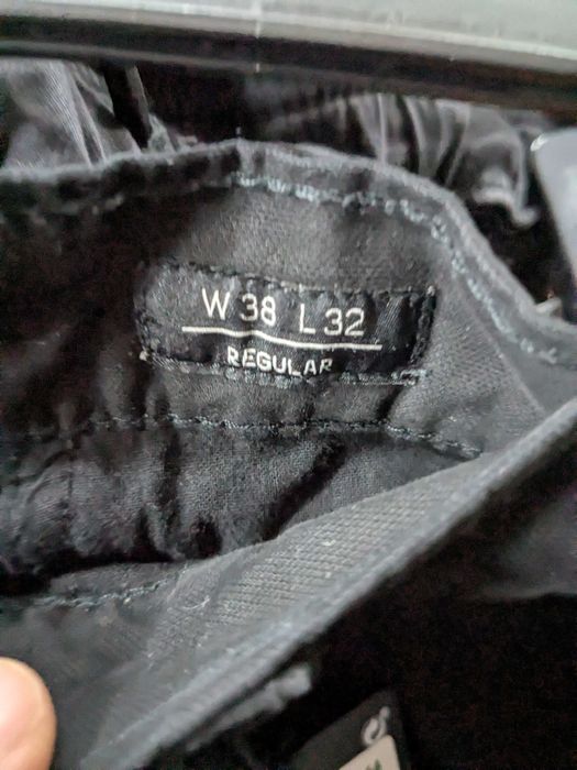 C&A czarne spodnie bojówki rozm. 38/32