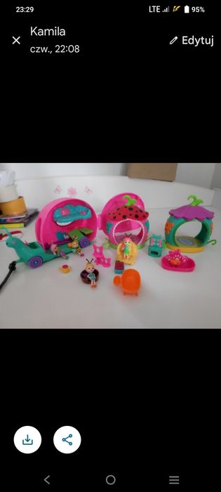 Kolorowe domki i laleczki