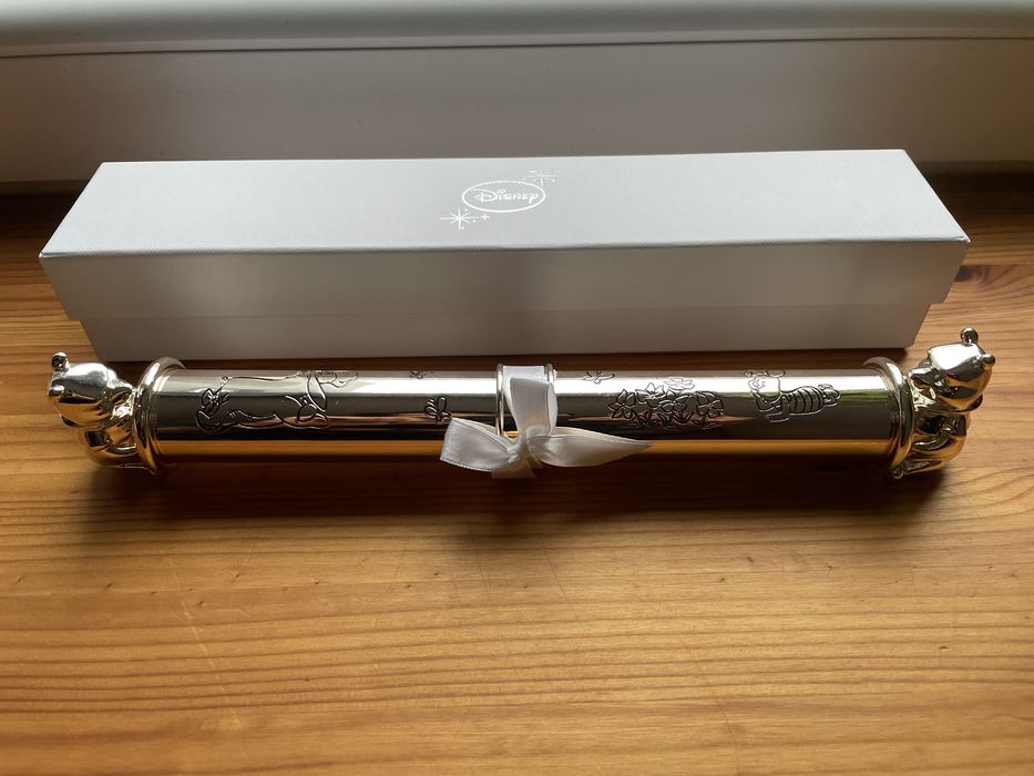 Posrebrzana tuba na akt urodzenia lub chrztu Disney