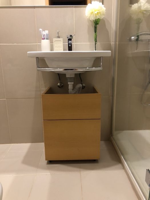 Móvel madeira WC de apoio lavatório com gaveta e rodas