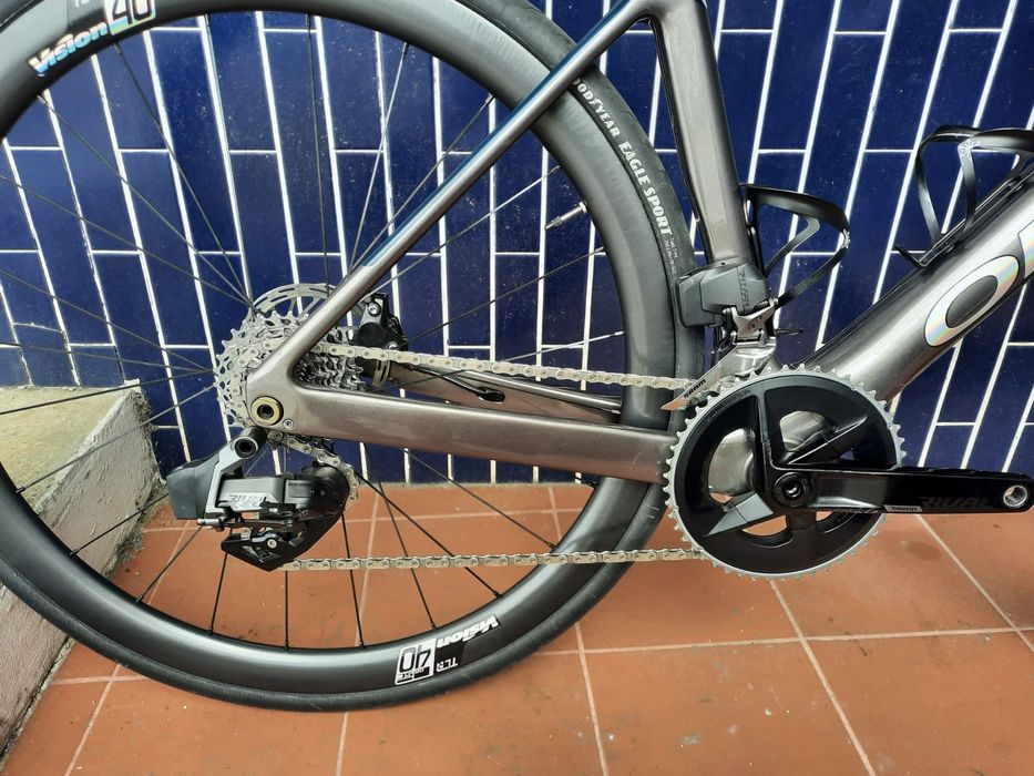 Orbea orca axs e rodas  de carbono