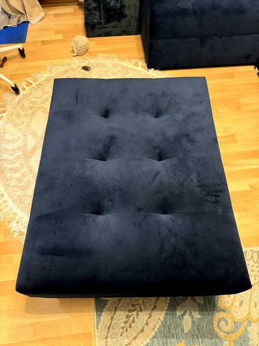 Pufa velvet granatowa