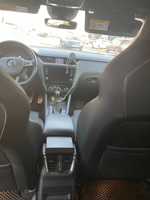 Skoda Octavia 2018 VIN TMBJK7NE2J0372839 фото оголошення 8 з 14