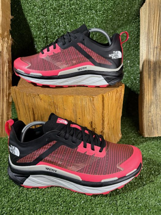 The North Face Vectiv Matrix