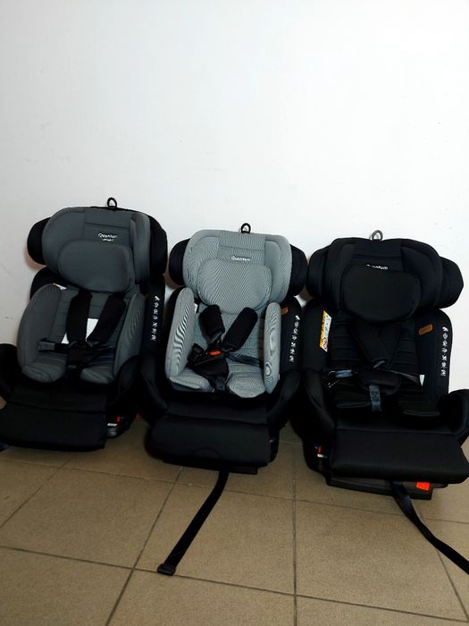 Автокрісло новинка 2024 від народження до 12 ле CARRELLO QVANTUM