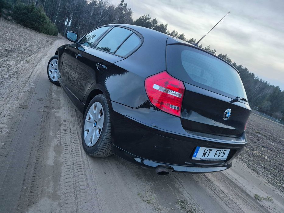 Bmw**serii*1**2.0**benzyna**polift**2010rok