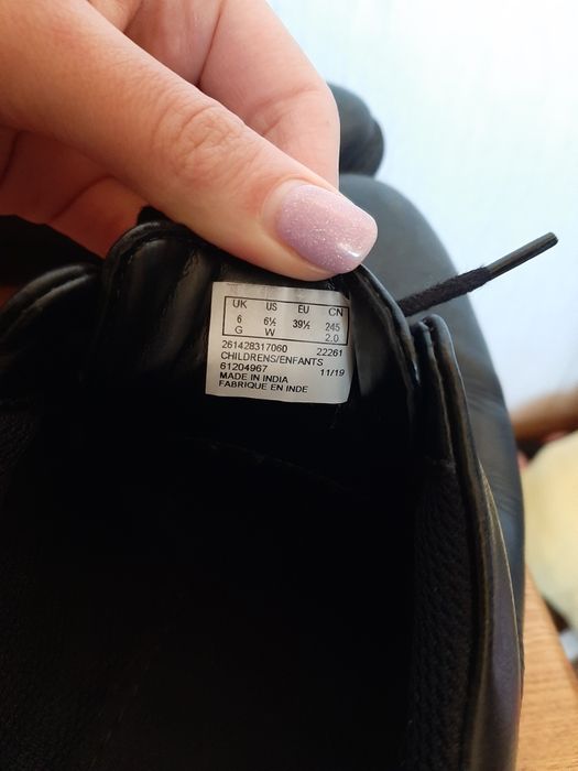 Шкіряні туфлі Clarks