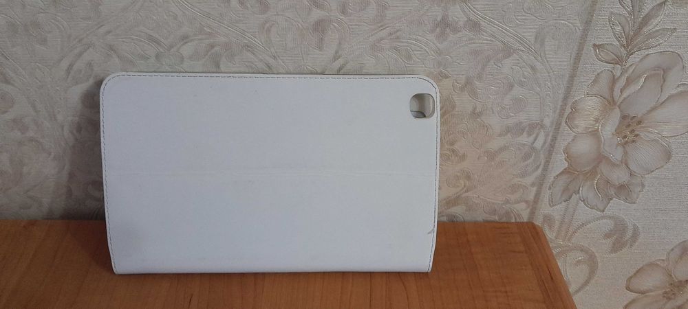 продам чехол для планшета