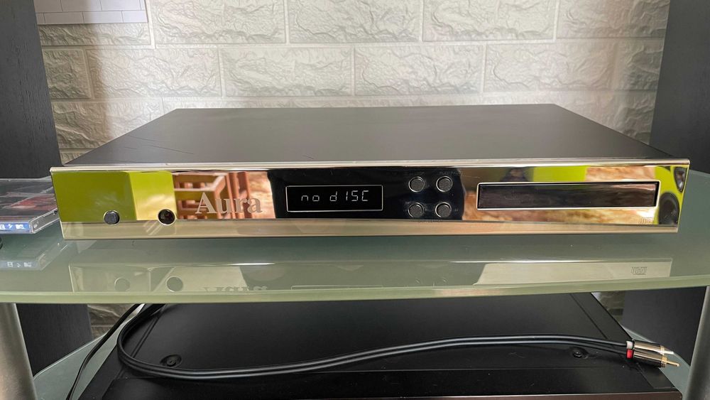 CD проигрыватель Aura CD-100