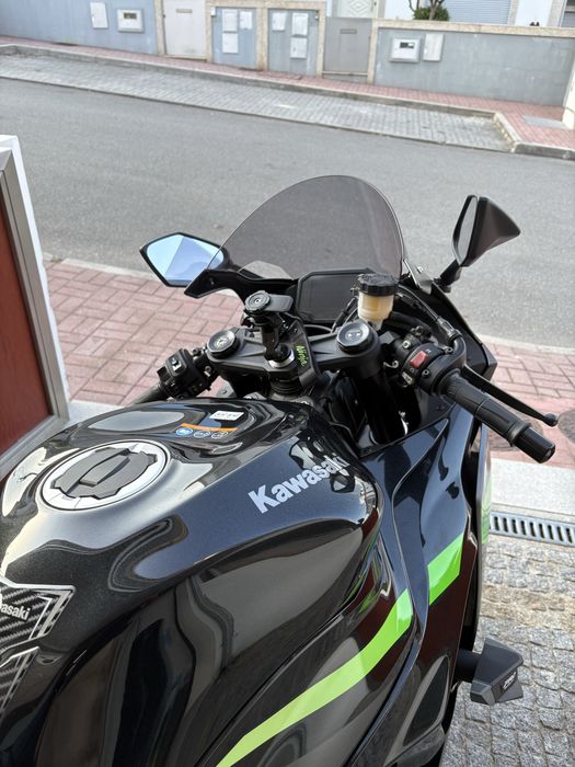 Kawasaki Ninja ZX6R 636