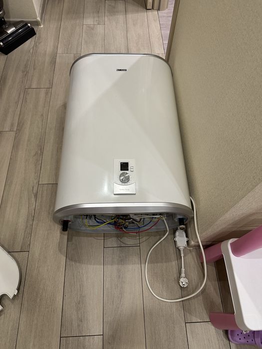 Запчастини до бойлера Zanussi Smalto DL  силова плата плата керування