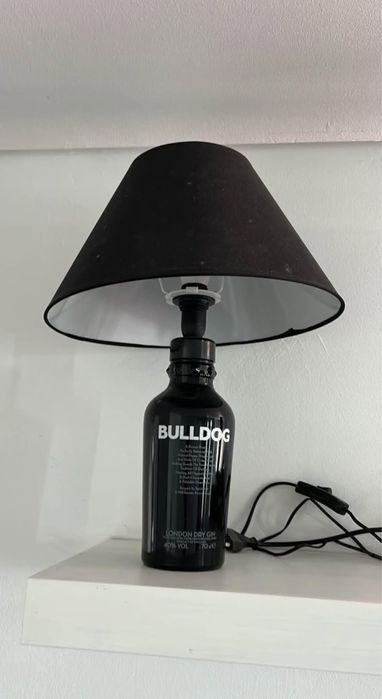 Candeeiro Garrafa Gin Bulldog
