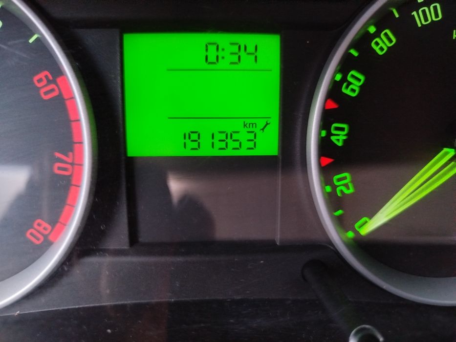 Skoda Fabia || 1.6MPI Combi Ambiente