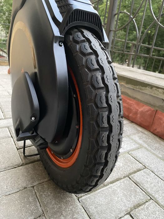 Моноколесо Inmotion V12HT