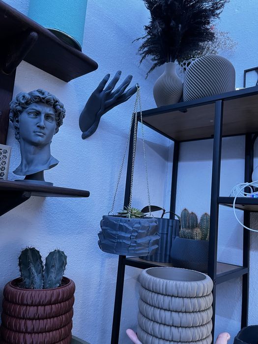 Вазони під квіти любого дизайну