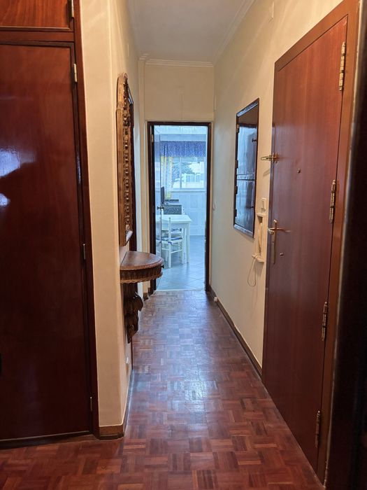 T2 Parede com ou sem mobilia