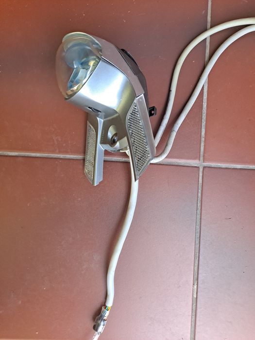Lampka do roweru elektryczny Gazelle