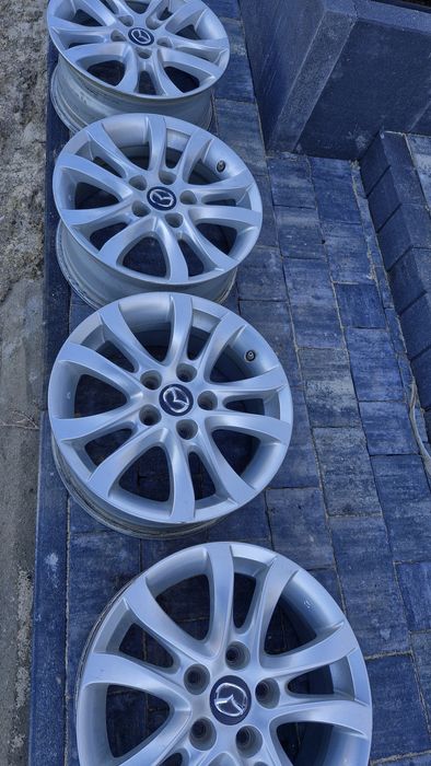 Felgi aluminiowe 16'  Mazda