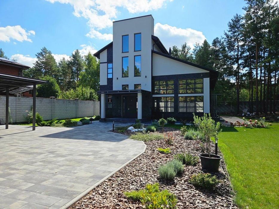 Сучасний дизайнерський будинок 275 м² на 15 сотках у Биківні, Київ