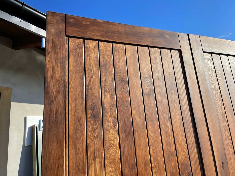 Brama ,Drzwi DREWNIANE OD RĘKI garażowe SZER 228x258 Cała POLSKA