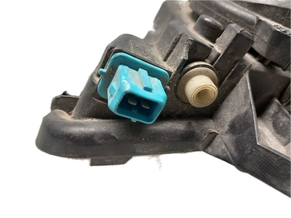 Farol nevoeiro frente direito PEUGEOT 306 Sedan (7B, N3, N5)