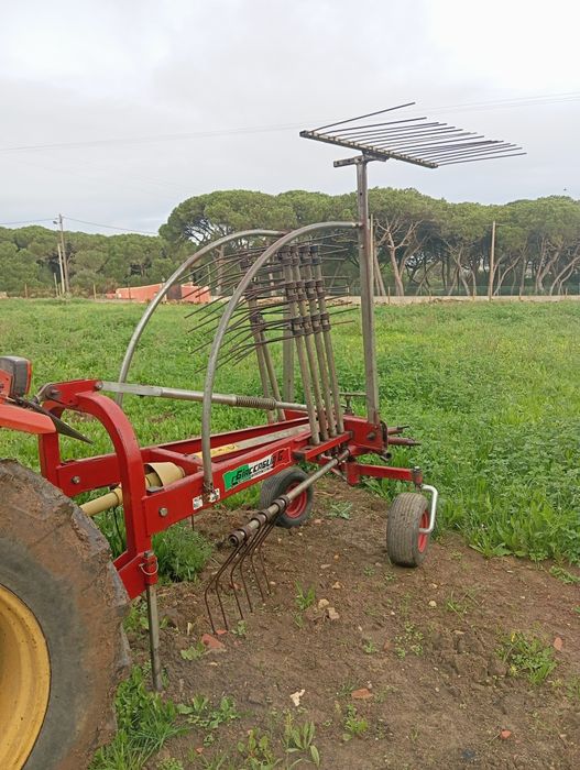 Vendo juntadores de feno/ junta feno.
