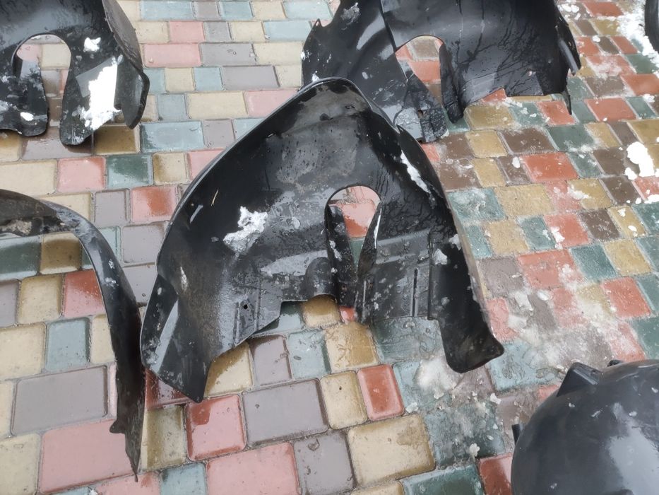 Подкрылок задний левый правый vw passat b5 универсал оригинал