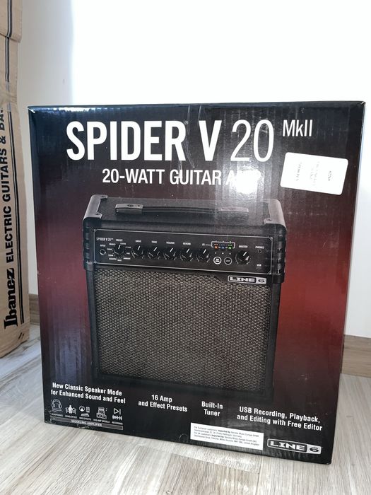 Gitara elektryczna ibanez + wzmacniacz spider v 20 + pokrowiec