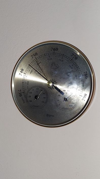 Barometr pokojowy nowy z termometrem i hygrometrem
