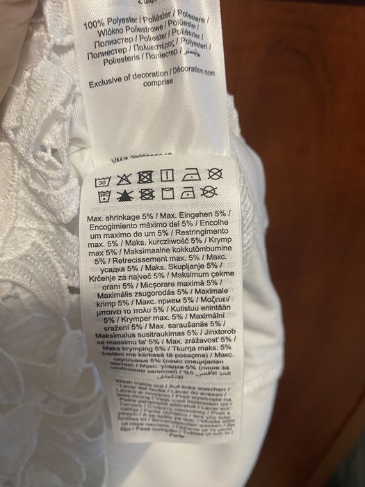 Koronkowa sukienka Vero Moda