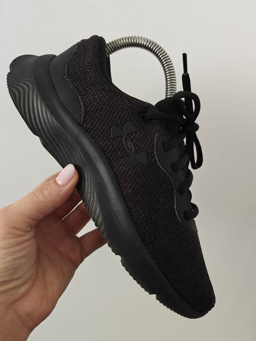 Under Armour adidasy sportowe damskie 37,5/24 cm