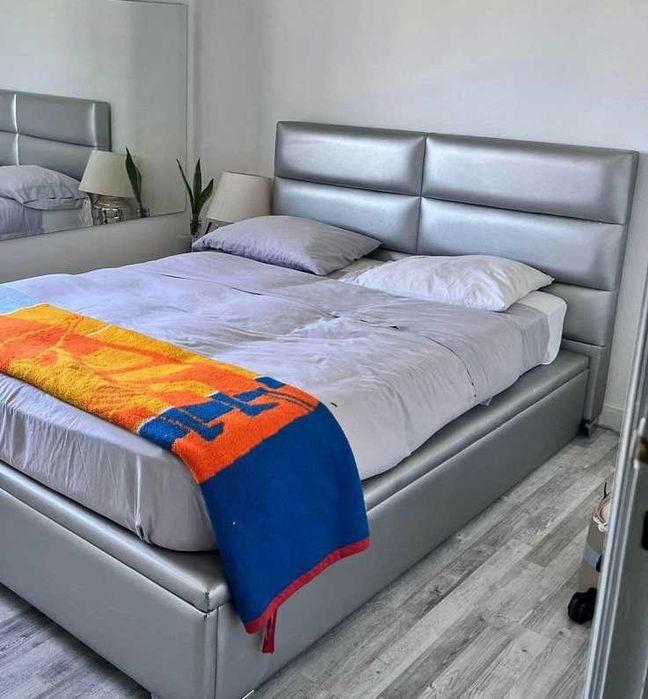 Camas De Casal Estofadas ALTA GAMA - MODELO QUADROS - Top de Gama 190x140m Estrado Incluído!!