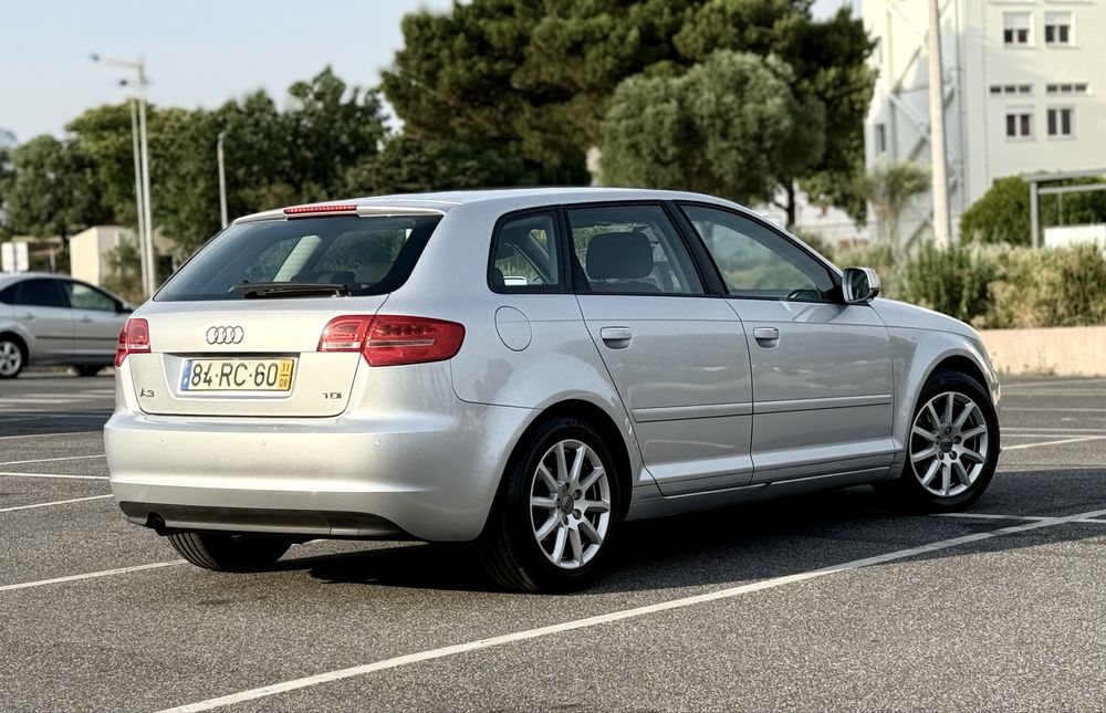 AUDI A3 Sportback 1.6TDI 105cv -Revisão Geral Efectuada IMACULADO