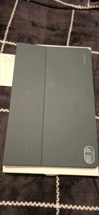 Etui orginalne Samsung Galaxy Tab S11 z klawiaturą