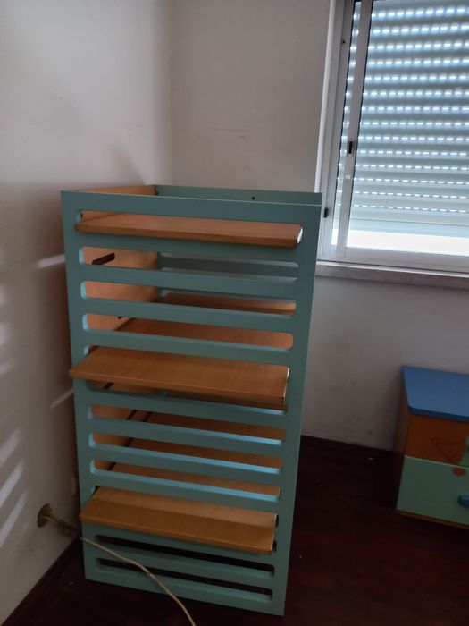 Jogo de quarto para menino, excelente qualidade e multifuncional.