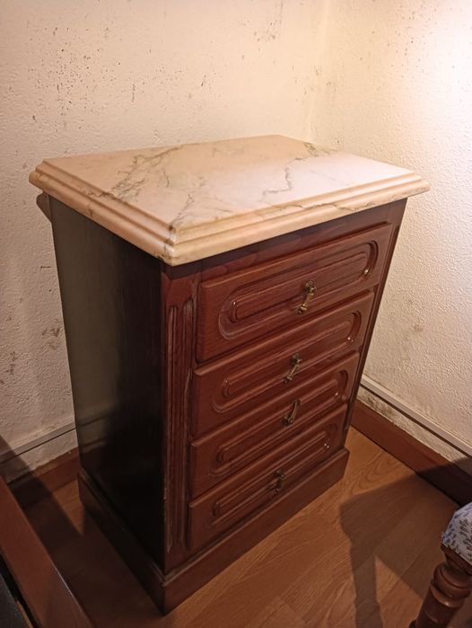 Mobilia de quarto com pedra mármore