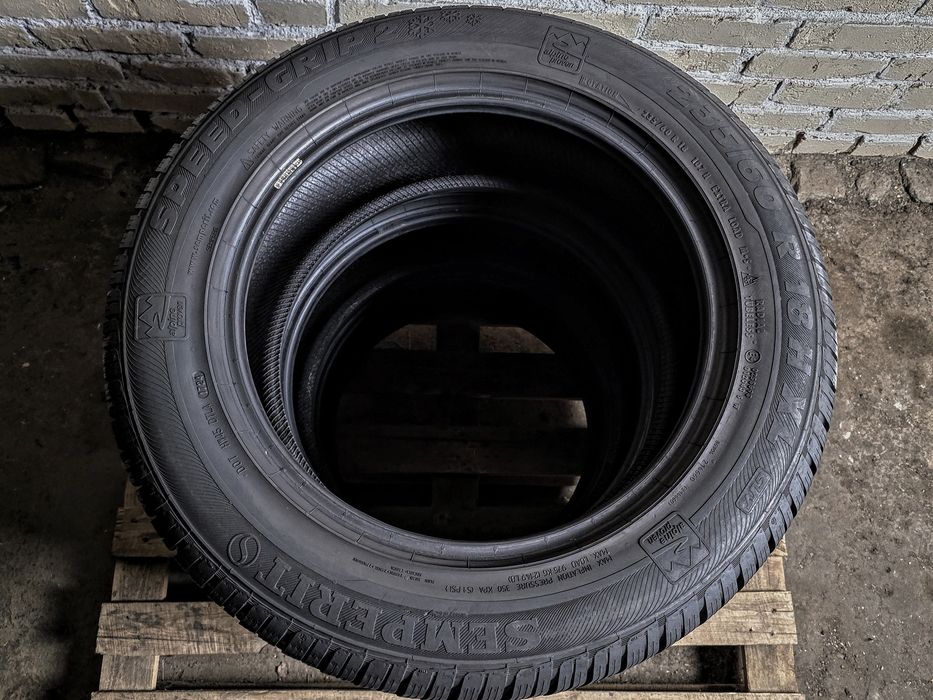 Зимові 235/60r18 Semperit | 2024 | 7mm | Made in Czech Republic | Преміум шини | Комплект / 4шт | Ідеальний стан, без пошкоджень, без ремонтів | 4шт