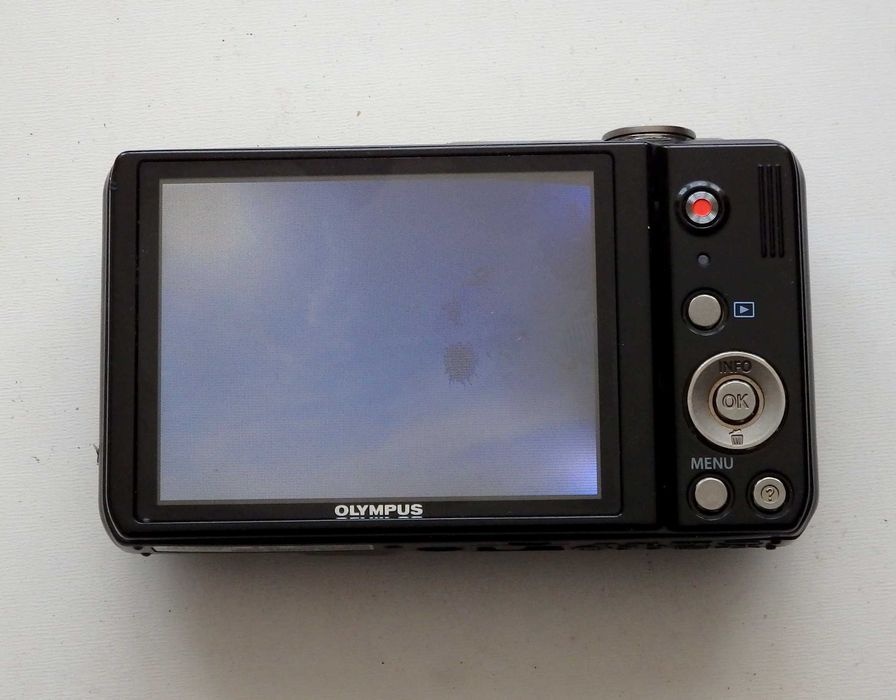 Olympus VR320  poręczny kieszonkowiec