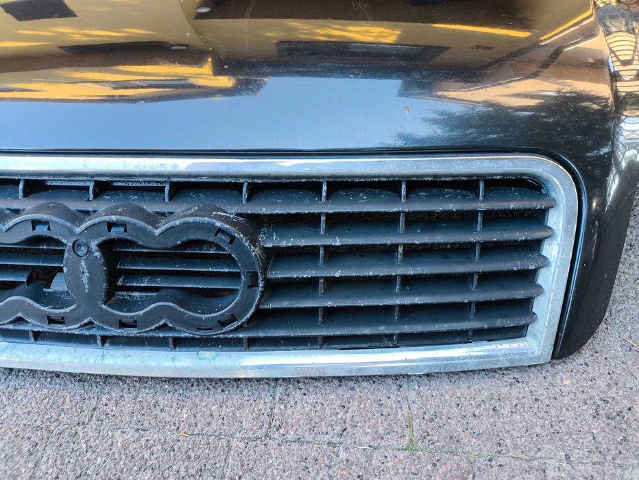 Maska Przednia Audi A4 B6 Kolor Czarny LZ9W