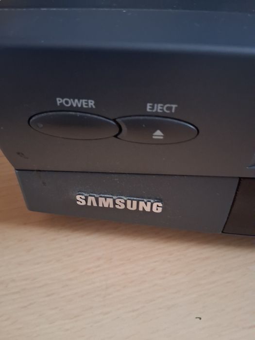 Magnetowid VHS Samsung