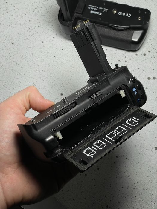 Вживаний бустер Canon grip BG-E7 для Canon 7D